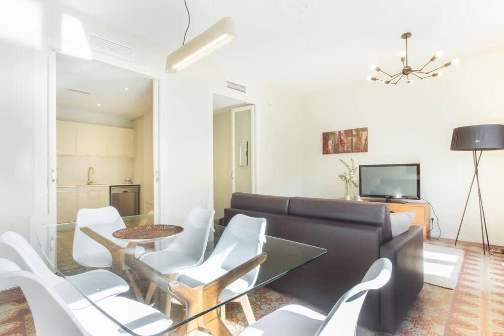 4Bedroom Apart With Balcony In Las Ramblas 3-2 Barcelona Exteriér fotografie